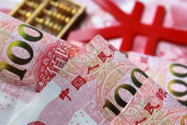 央视曝光司机使用辅助驾驶当“无人驾驶”酿事故,追尾抛锚前车